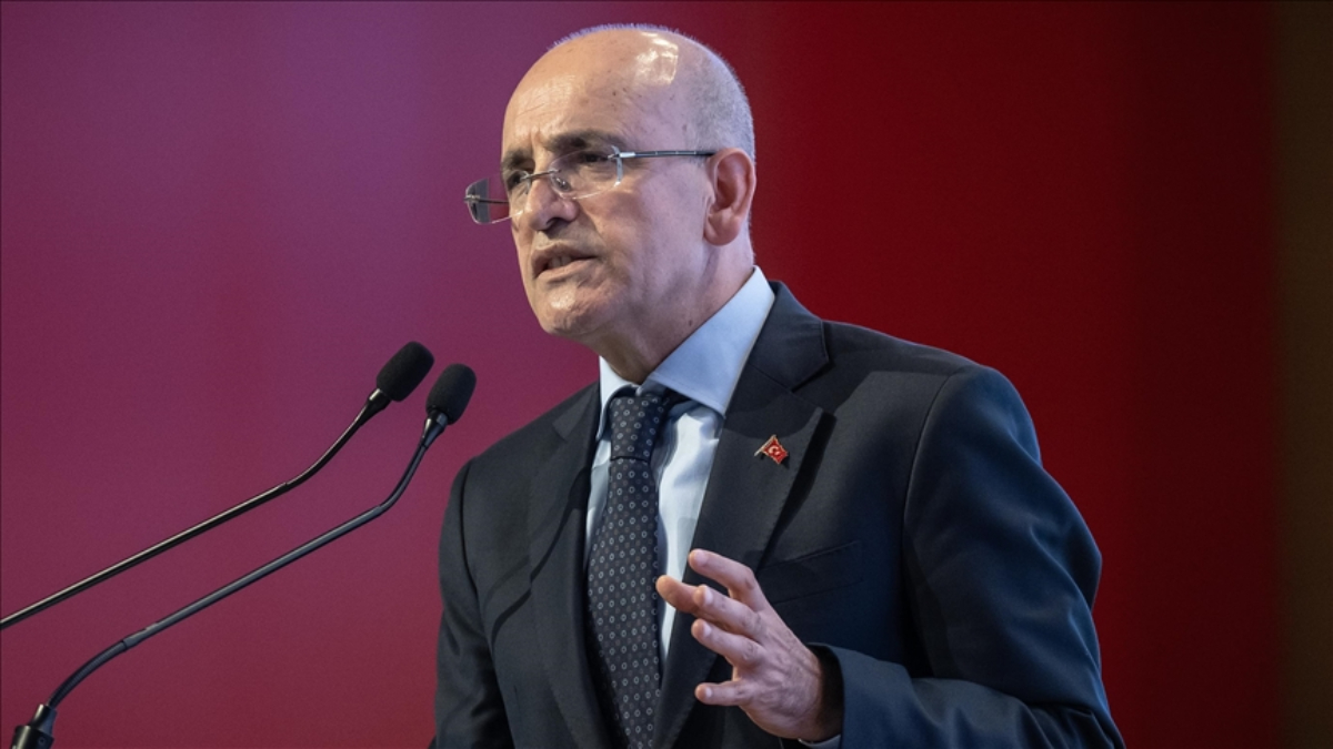 Mehmet Şimşek'ten gümrük vergilerine eleştiri