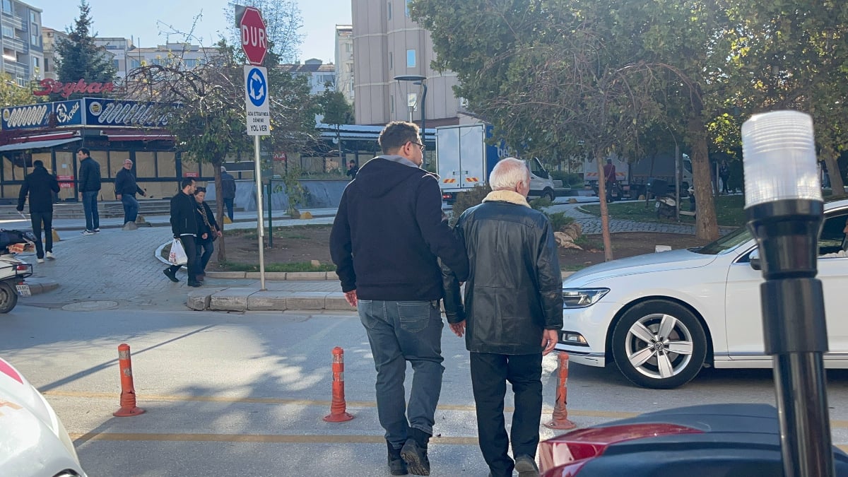 Eskişehir'de arkadaşını bıçaklayan şahıs polisi bekledi