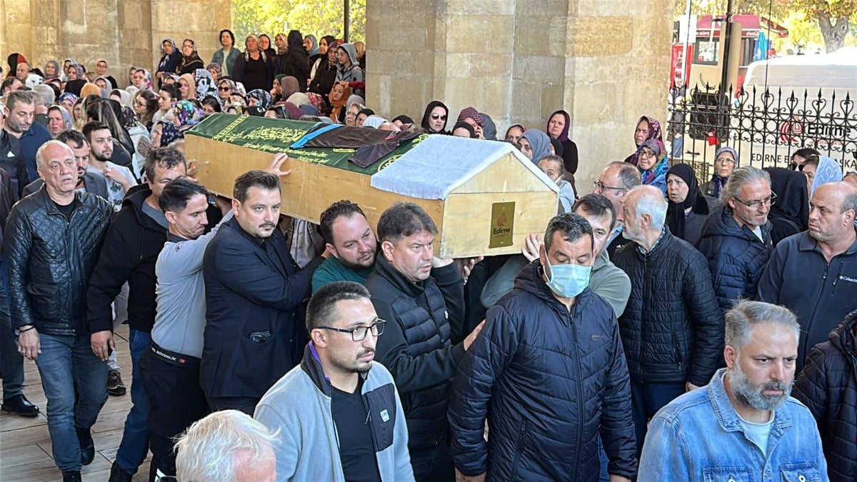 Edirne’de beyin kanaması geçiren lise öğrencisi Emre Bilgin'den acı haber