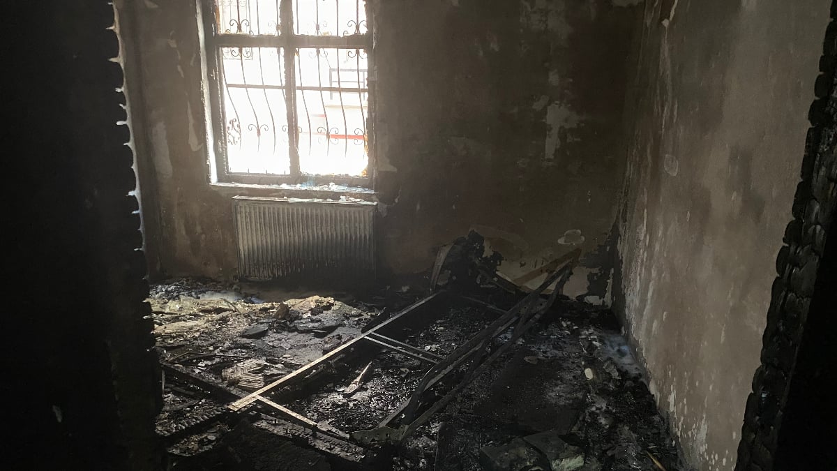 Ankara'da 4 katlı apartmanda yangın