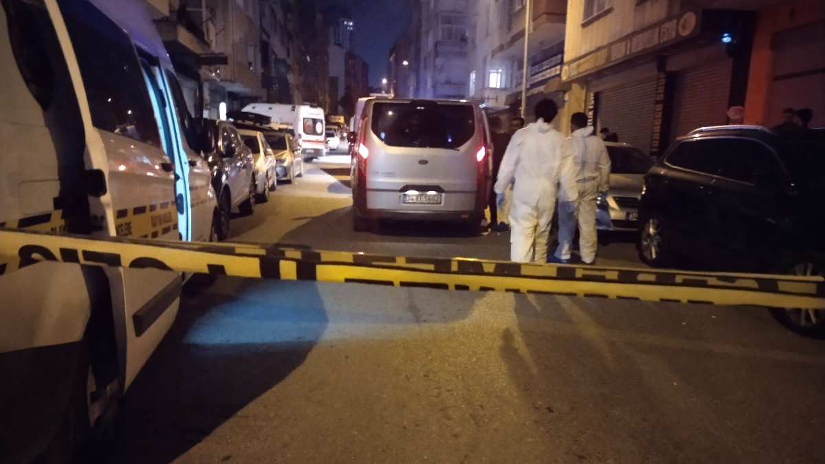 İstanbul'da cinnet vakası: Oğlu ve kardeşini öldürdü