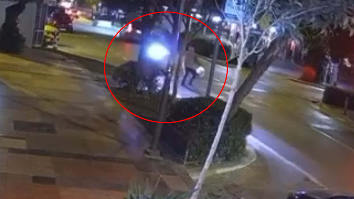 İzmir'de motosikletin çarptığı yaya can verdi