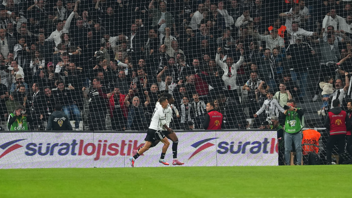 El Bilal Toure ilk Fenerbahçe derbisinde golünü kaydetti