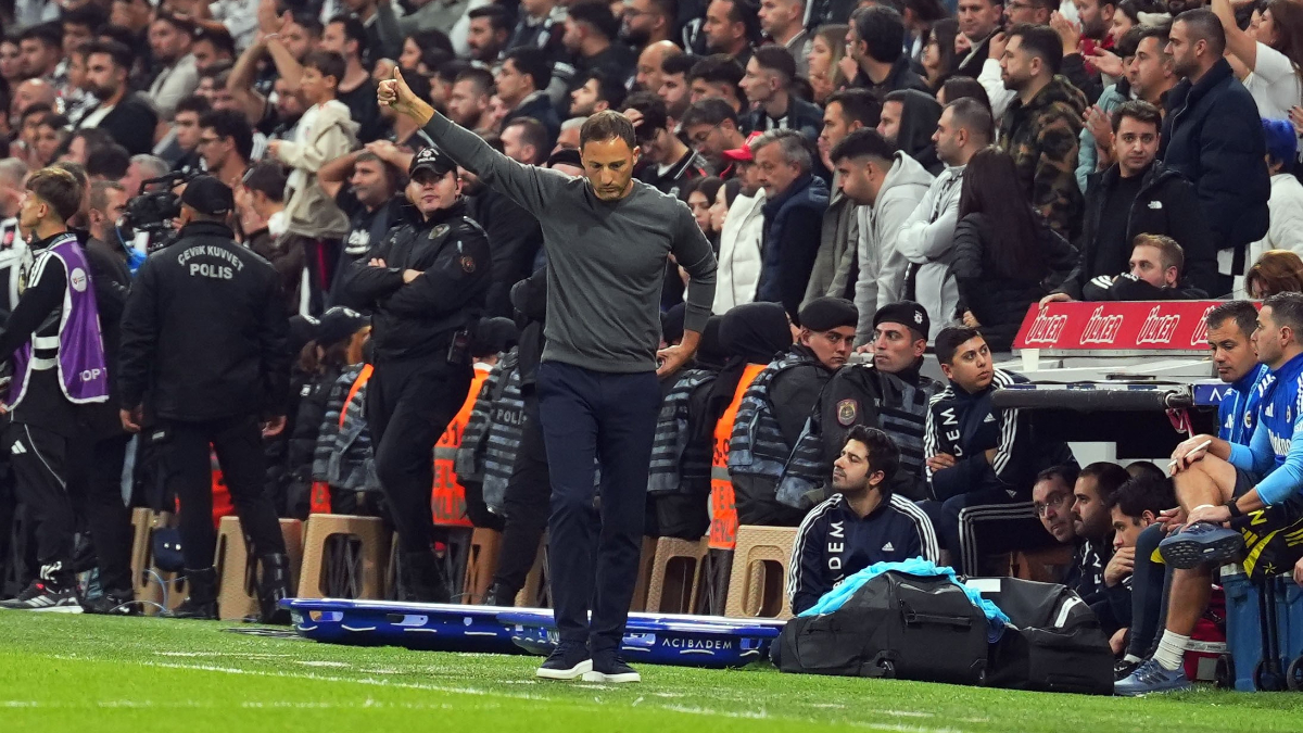 Domenico Tedesco, ilk derbisinde kazandı