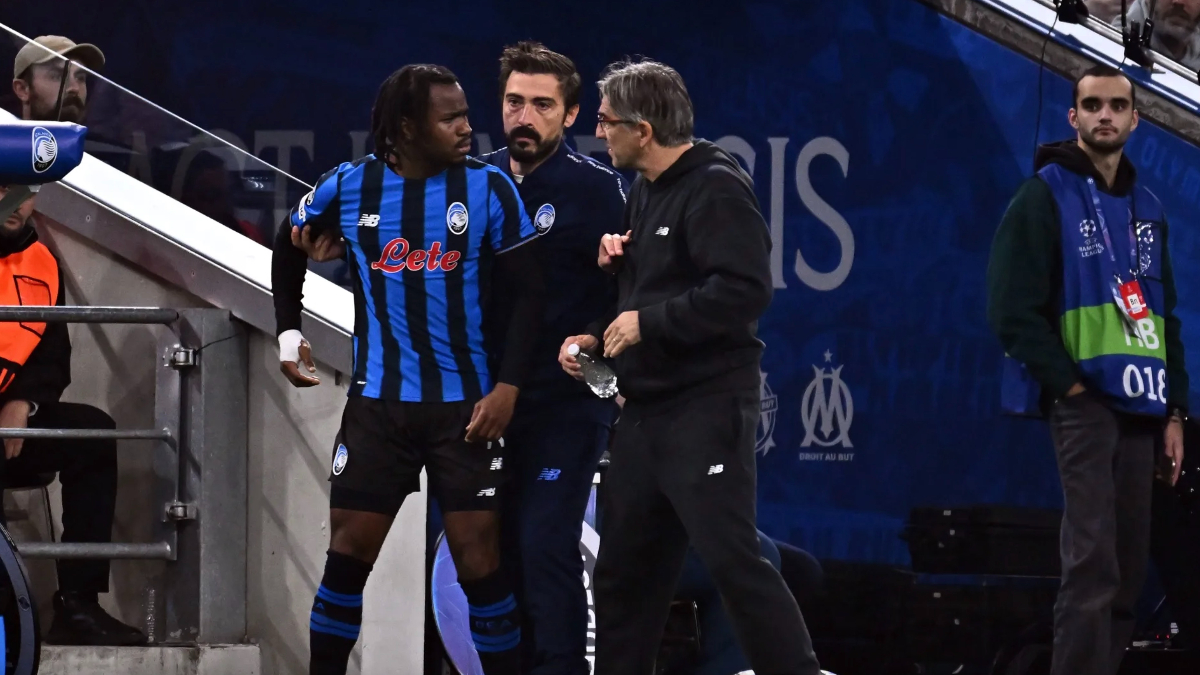 Galatasaray'ın gündemine gelmişti: Lookman saha kenarında hocasıyla birbirine girdi!