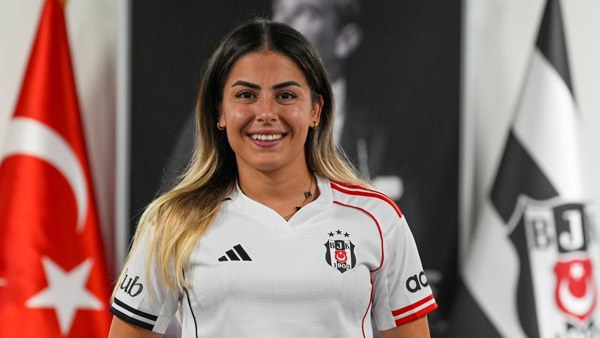 Beşiktaş Kadın Futbol Takımı, Sevgi Çınar'ı renklerine bağladı