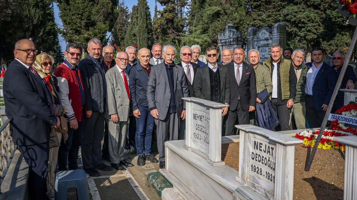Trabzonspor'un kurucu isimlerinden Rıfat Dedeoğlu, mezarı başında anıldı