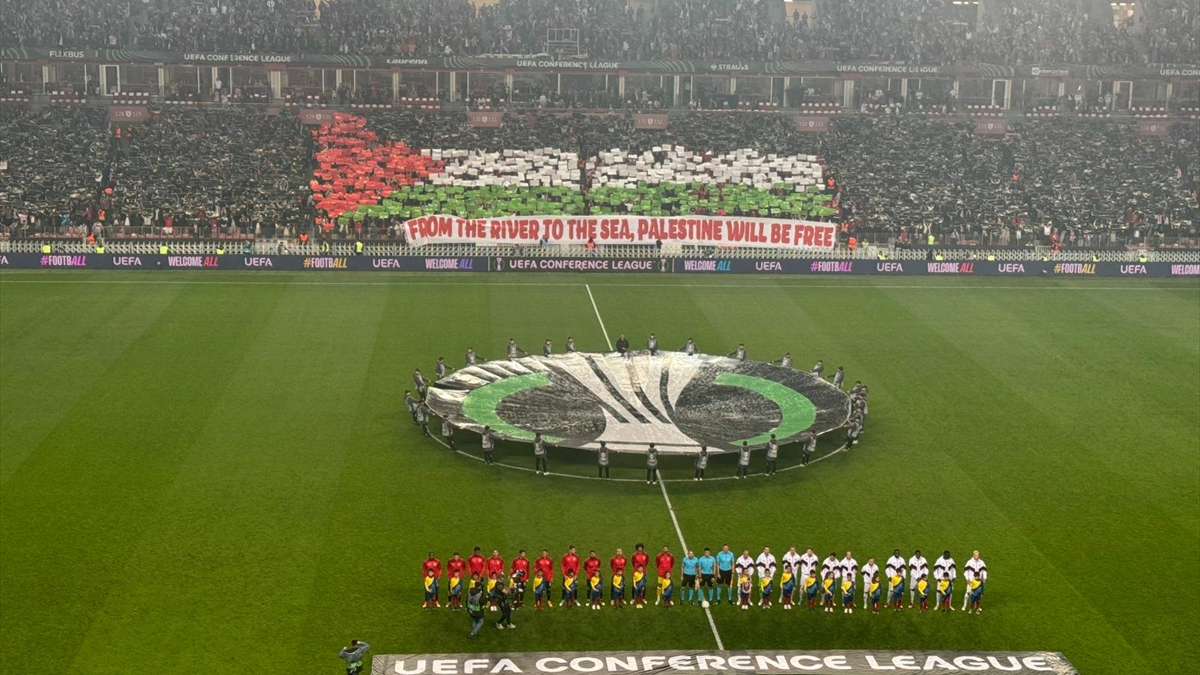 Samsunspor taraftarından Filistin koreografisi