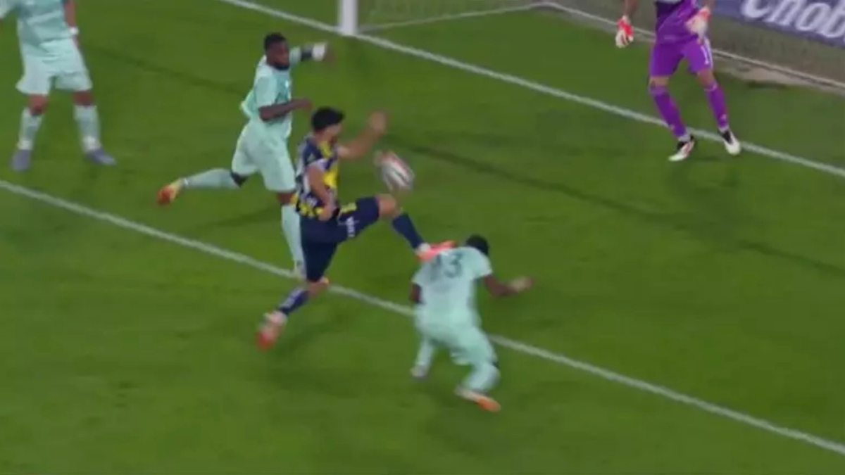 Fenerbahçe - Kayserispor maçının tartışmalı pozisyonları