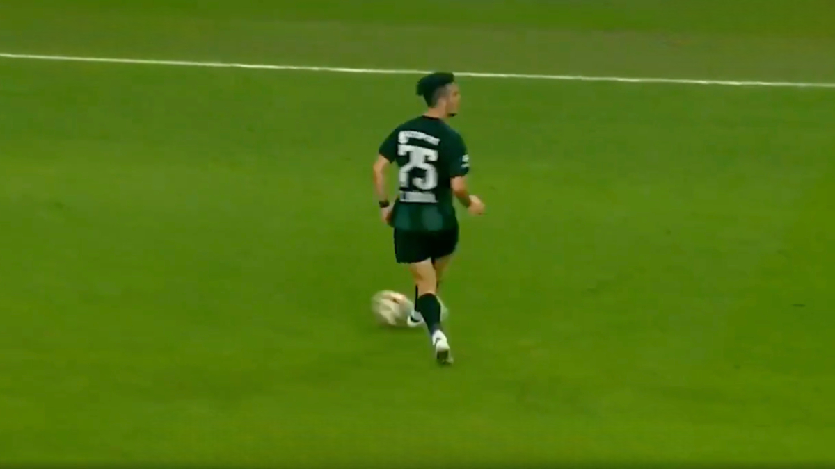 Tayfur Bingöl'den uzatma dakikalarında gülümseten 'no-look' denemesi