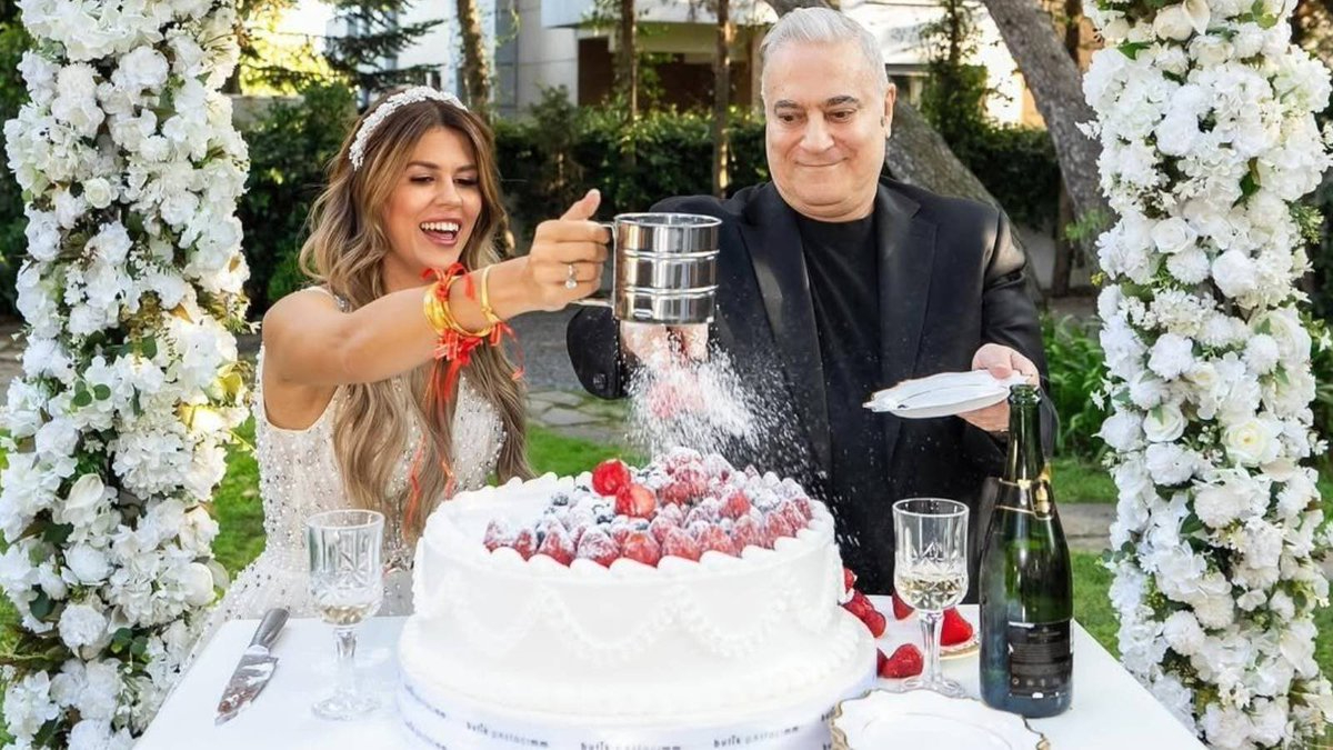 Mehmet Ali Erbil'in eşi "evden ayrıldı" iddialarını yalanladı