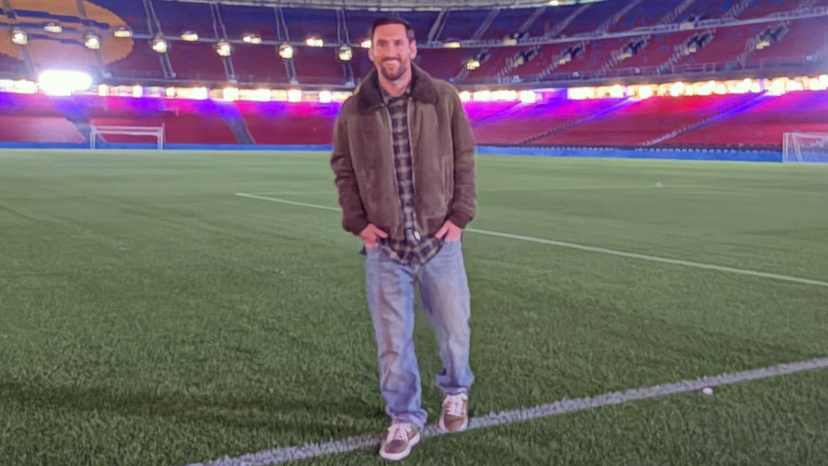 Lionel Messi'den Camp Nou'ya ziyaret