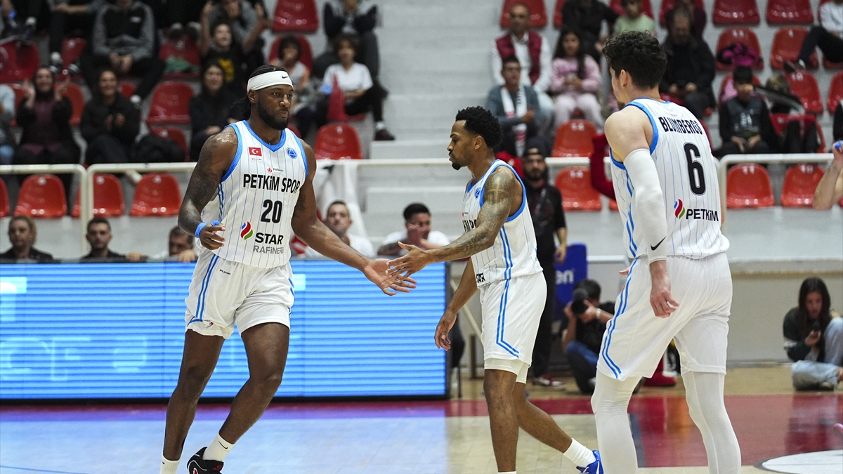 Aliağa Petkimspor, Petrolina AEK'e fark attı