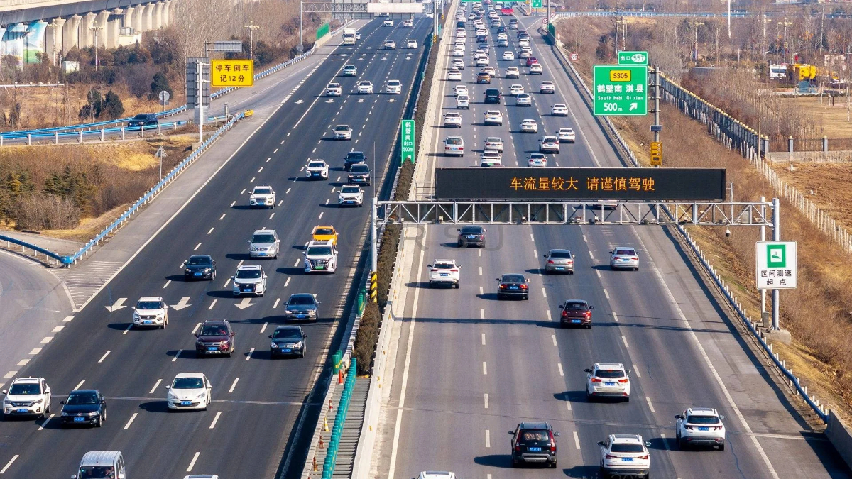 Çin, tüm otomobillere hızlanma limiti getirmeyi planlıyor