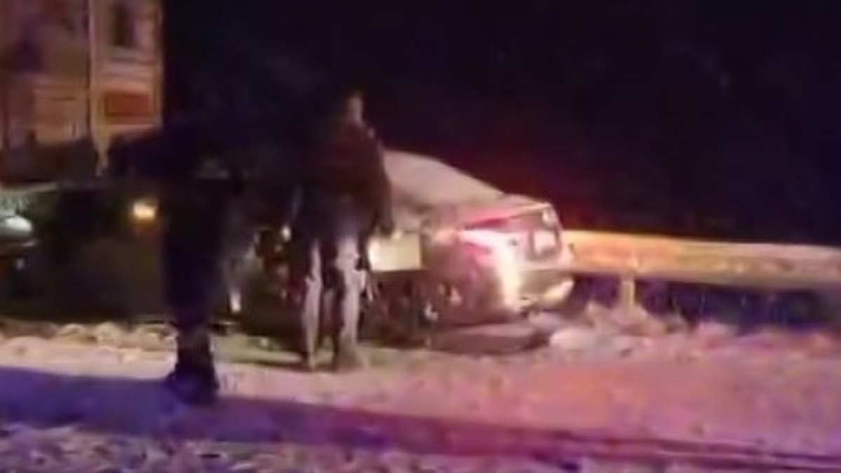 Sivas-Malatya yolunda zincirleme kaza: 1 ölü 5 yaralı