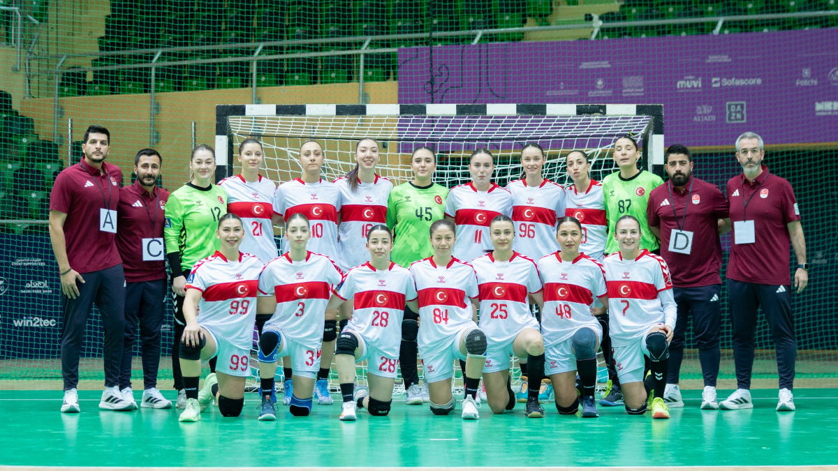 A Milli Kadın Hentbol Takımı, Maldivler'e fark attı