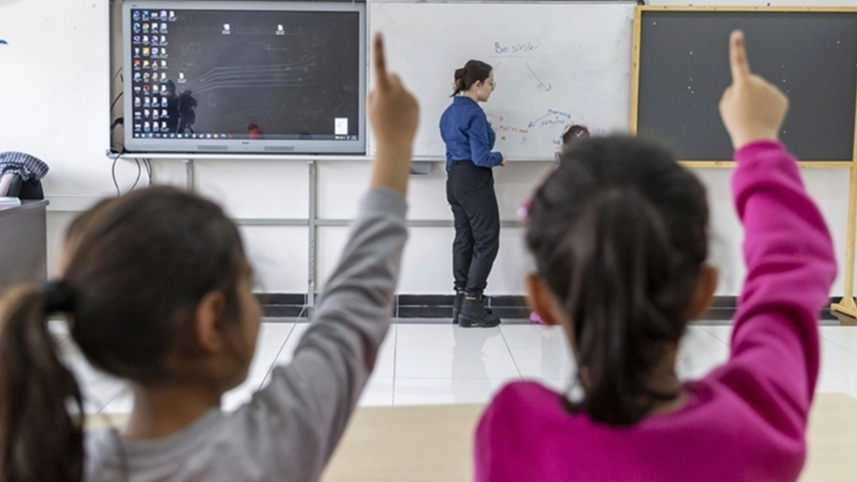 Son 22 yılda 836 bin öğretmen ataması yapıldı