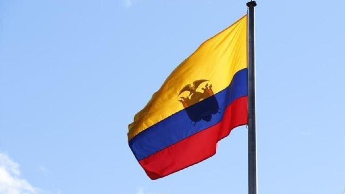 Ekvador'da otobüs kazasında 21 kişi öldü