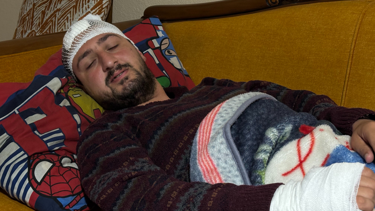 Kocaeli'de otizmli şahıs odunluğa baktı diye odunla darbedildi