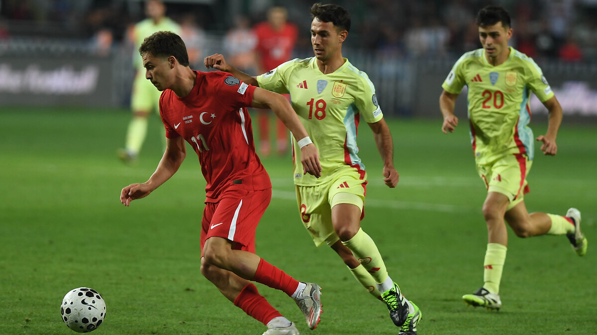 İspanya - Türkiye maçının ilk 11'leri