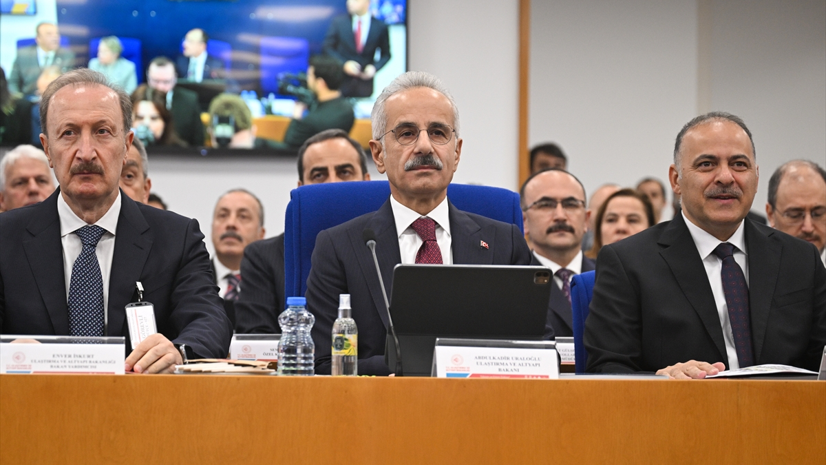 Bakan Uraloğlu: Yasal olmayan VPN'lerin kullanımını tavsiye etmiyoruz