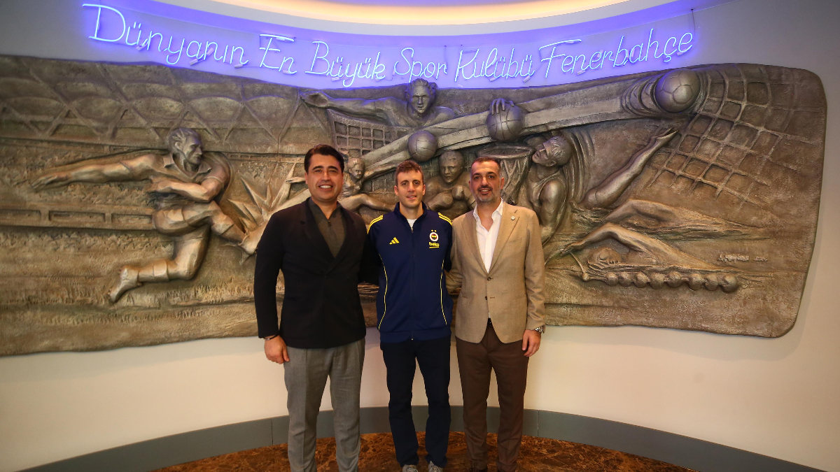 Fenerbahçe'de genel menajer Derya Yannier ile yeni sözleşme imzalandı