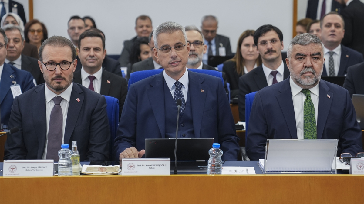 Sağlık Bakanlığı'nın 2026 yılı bütçesi TBMM Plan ve Bütçe Komisyonu'nda: Kemal Memişoğlu sunum yaptı