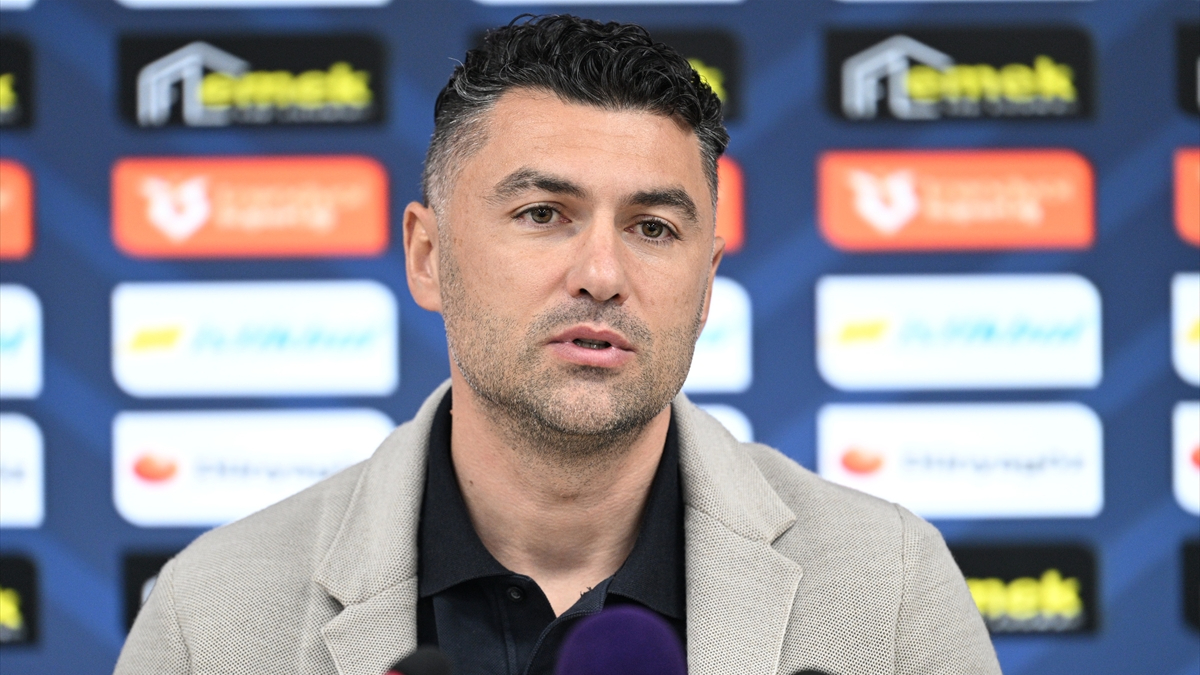 Burak Yılmaz: Öncelikle hedefimiz ligde kalacak puanları toplamak