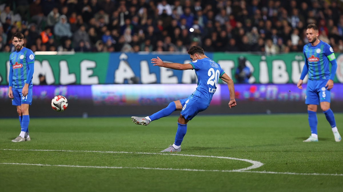 Rizespor'dan Fenerbahçe maçı sırasında tepki!