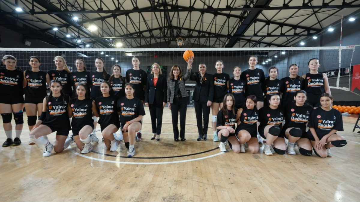 Beşiktaş'tan Kadına Yönelik Şiddete Karşı Uluslararası Mücadele Günü etkinliği!