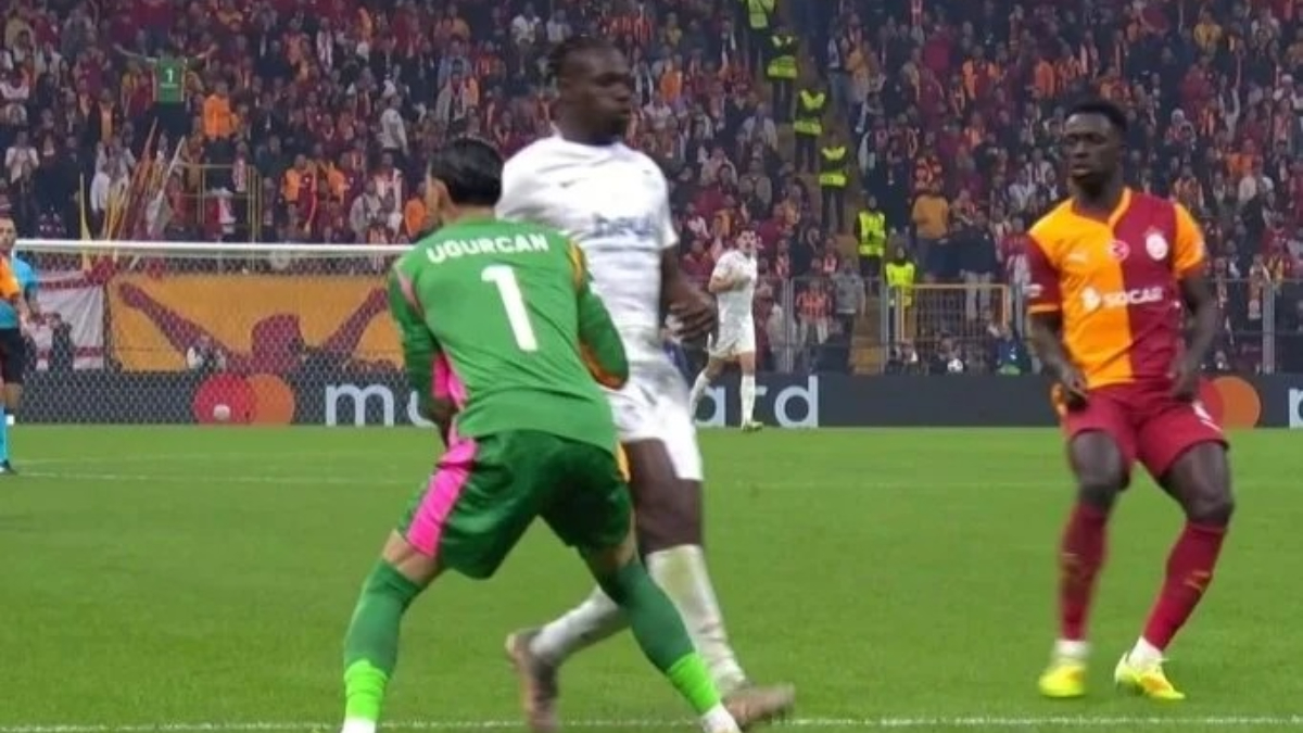 Union Saint-Gilloise maçında Galatasaray'dan kırmızı kart tepkisi!