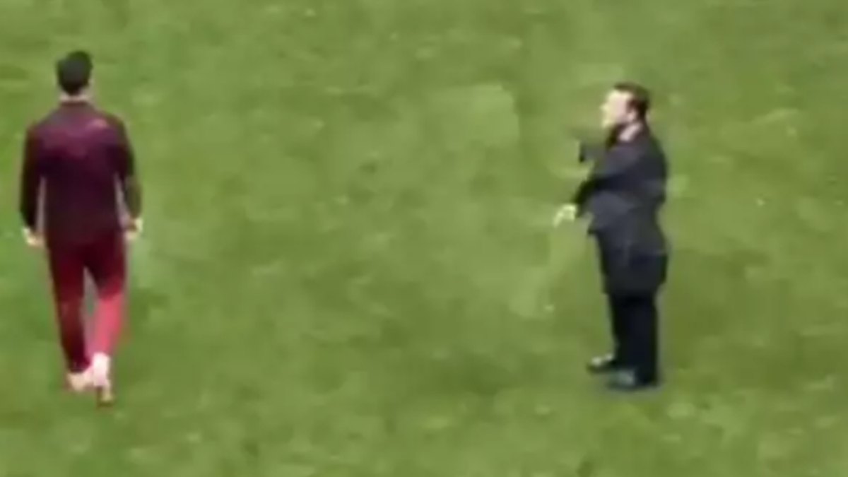 Okan Buruk ve Günay Güvenç'in maç sonu görüntüsü gündem oldu