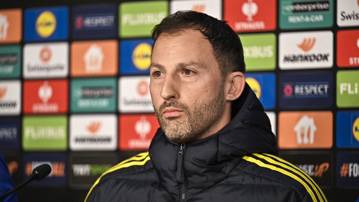 Domenico Tedesco, Türkçe soruya çevirme yapılmadan cevap verdi