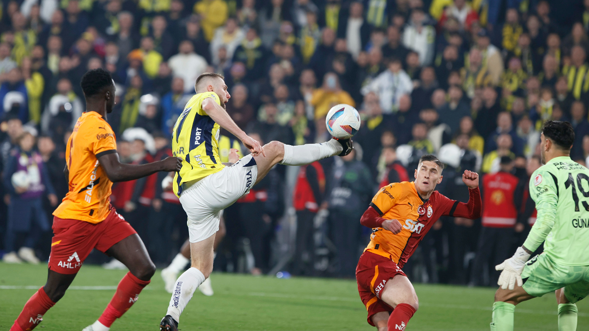 Galatasaray ve Fenerbahçe derbilerinde ilk gol kritik öneme sahip