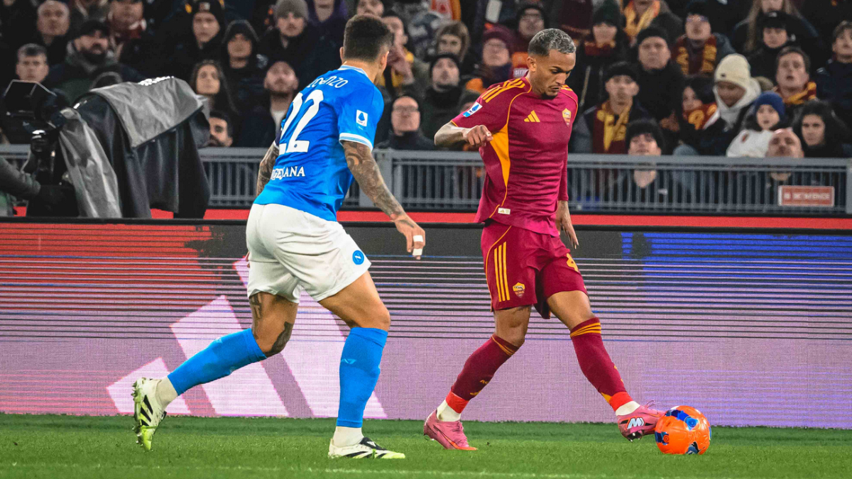 Napoli deplasmanda Roma'yı tek golle yendi