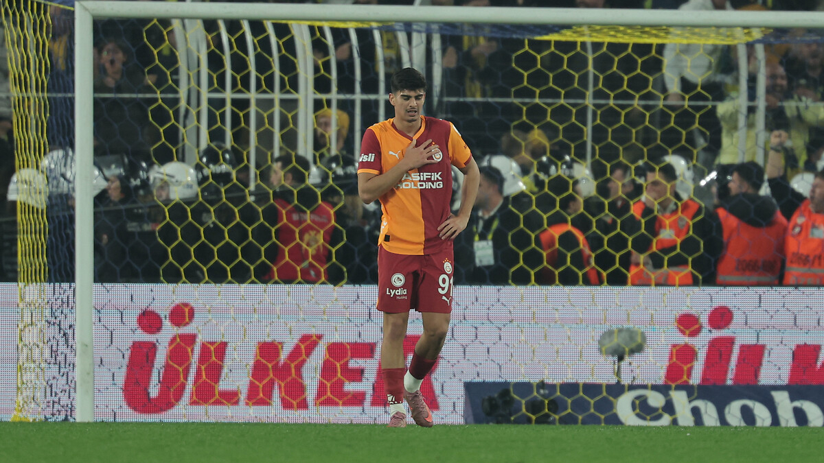 Arda Ünyay ilk Fenerbahçe derbisine çıktı