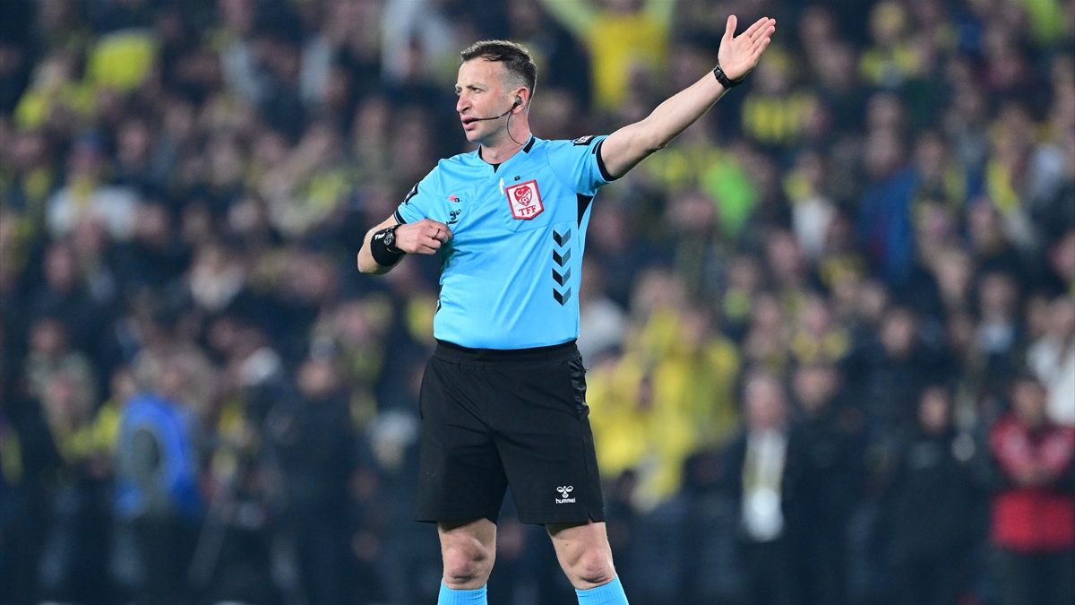 Derbiyi yöneten Yasin Kol ile ilgili yorumlar!