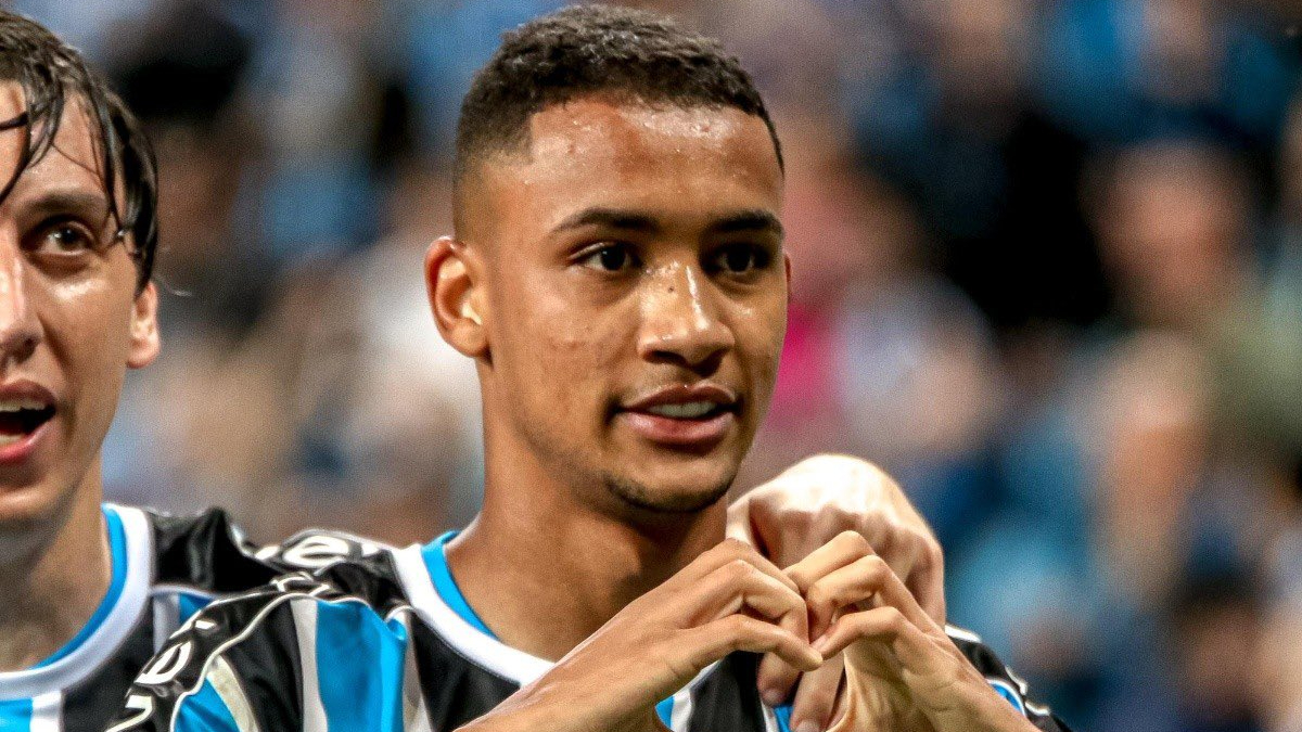 Göztepe, Brezilyalı forvet Andre Henrique'nin peşinde