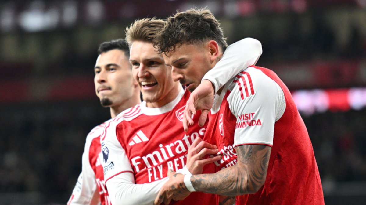 Arsenal, Brentford'u iki golle geçti