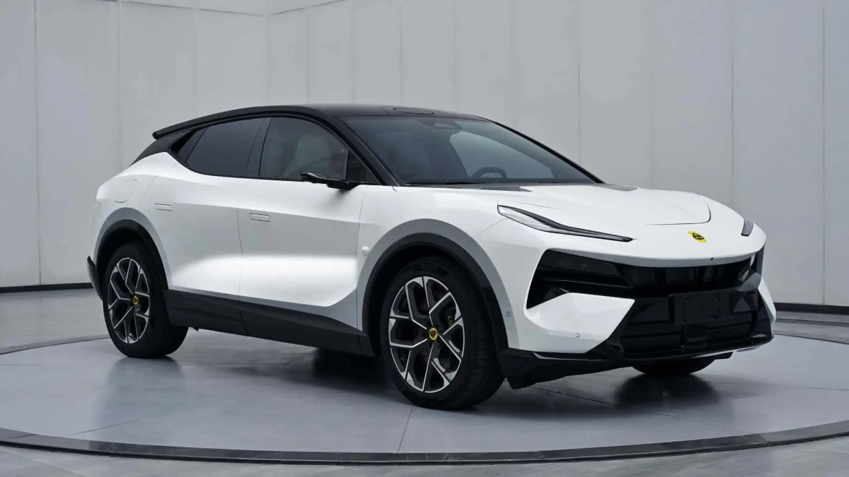 Lotus  ilk PHEV modelini tanıttı: 'For Me'