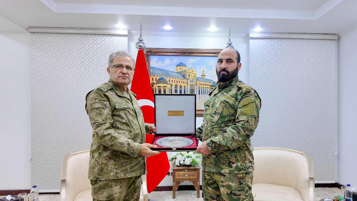 Kara Kuvvetleri Komutanı Tokel'den Şam'a ziyaret