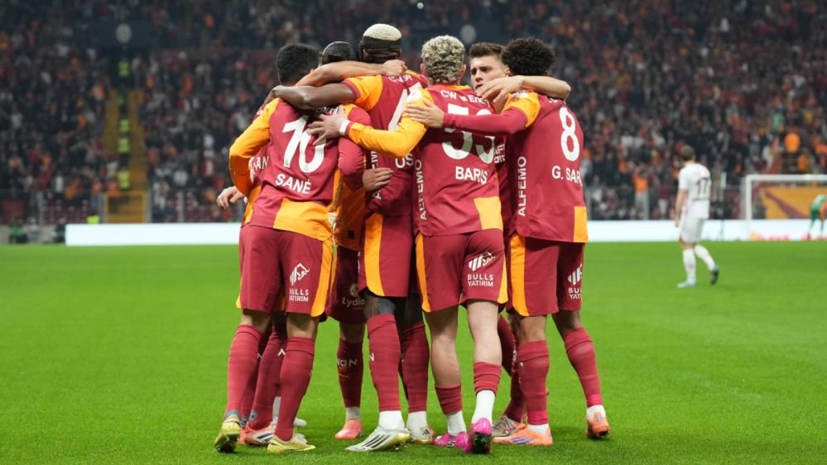 Galatasaray'da Antalyaspor maçı kamp kadrosu belli oldu
