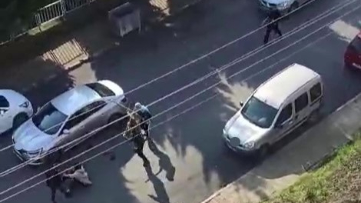 Kocaeli'de 'Adam olsaydın' sözünü duydu: Eski eşini 15 yerinden bıçakladı