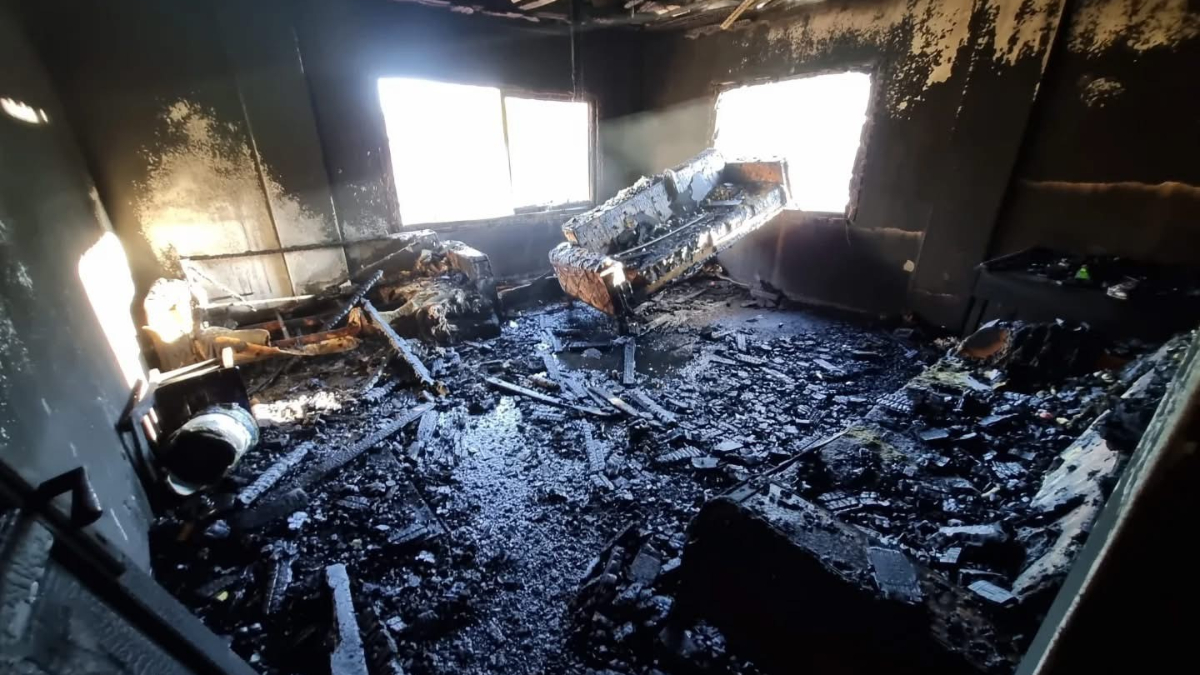 Adana'da küle dönen evde yaşlı kadının cansız bedenine ulaşıldı