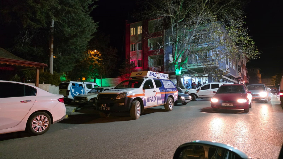 Isparta'da dağlık alanda kaybolan 12 yaşındaki çocuk akıllı saati sayesinde annesine ulaşıp kurtarıldı