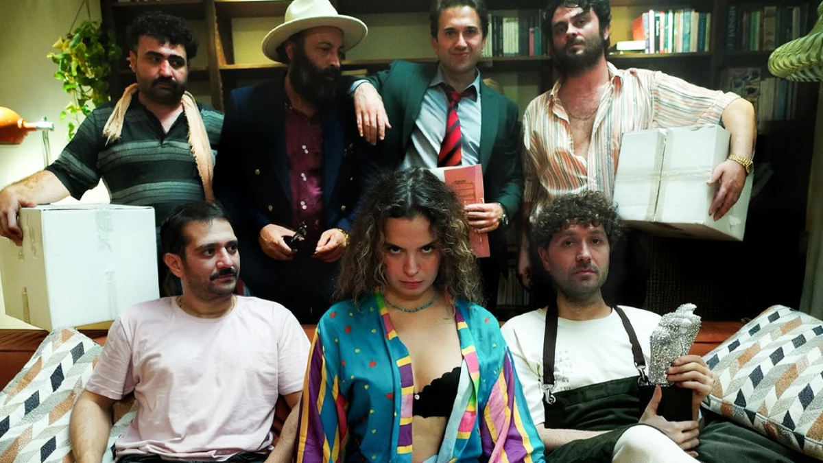 Aslı Bekiroğlu, cesur sahneleri hakkında açıklama yaptı: Yönermen ne derse onu yapıyoruz"