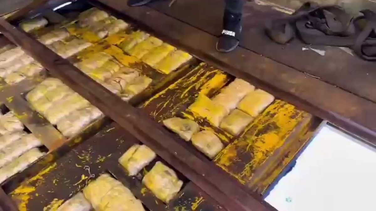 Hatay'da tırın tabanında uyuşturucu sevkiyatı