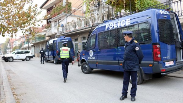 Kosova'da terör yandaşlarının propragandası engellendi