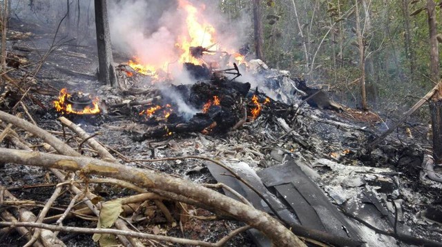 Kosta Rika'da uçak düştü: 12 ölü