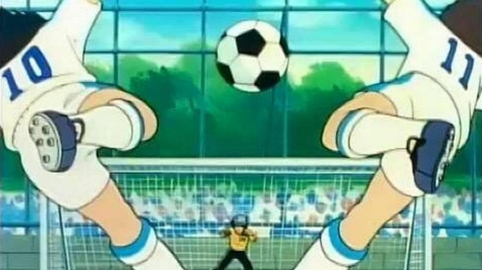Cavani ile Van Der Wiel'den Tsubasa vuruşu